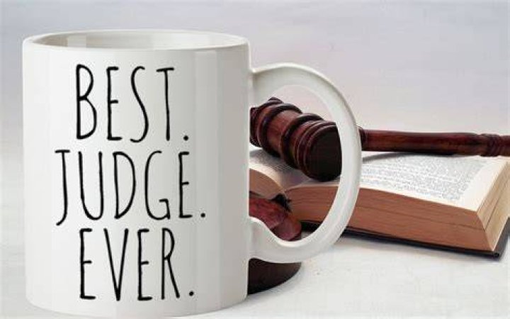 Can judges give gifts?