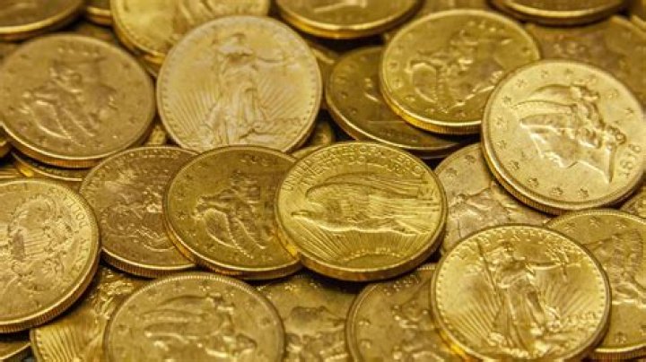 Is it illegal to make your own gold coins?